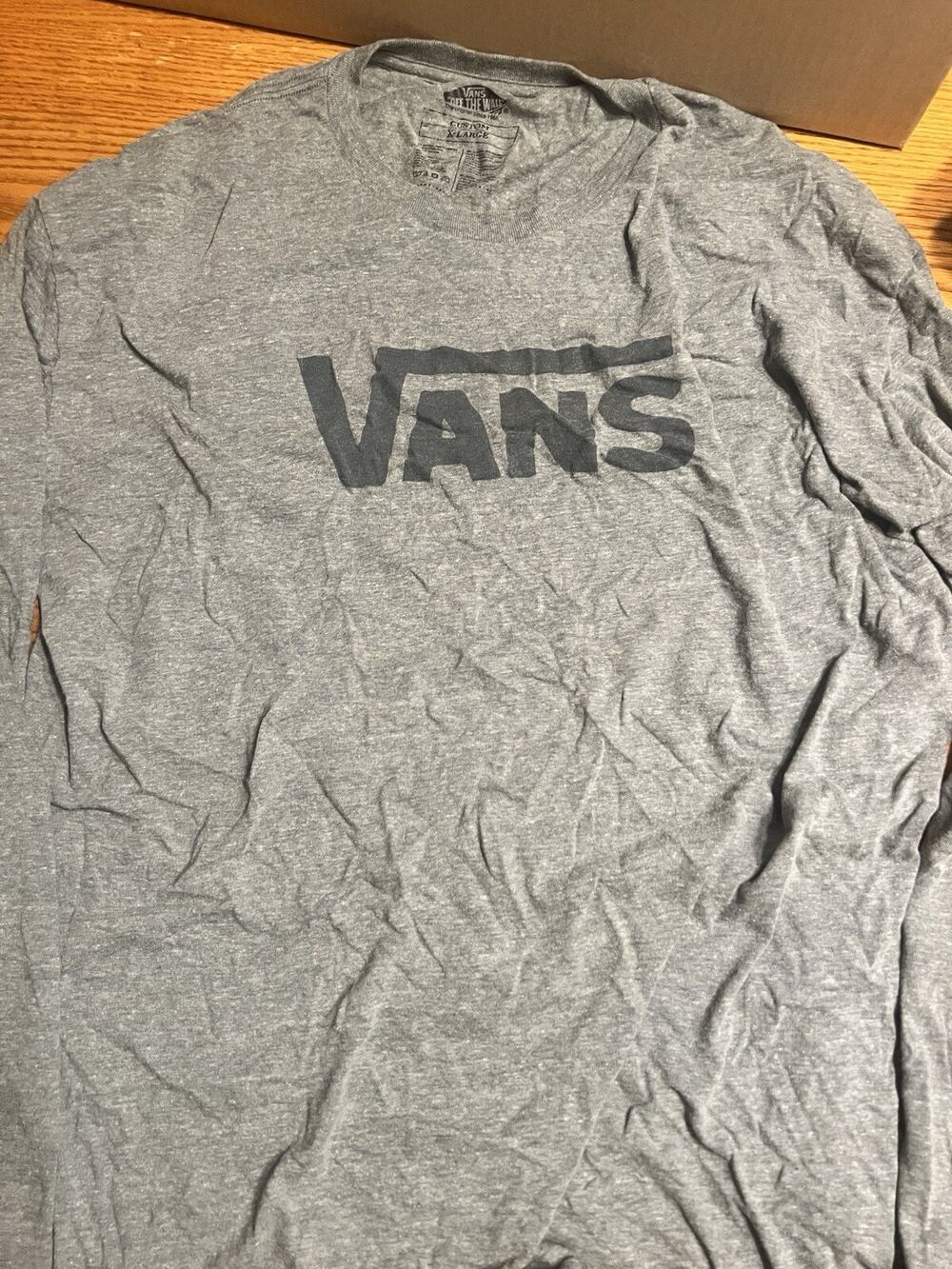 Vans Long Sleeve T-Shirt Men’s XL Gray Crew Neck Logo